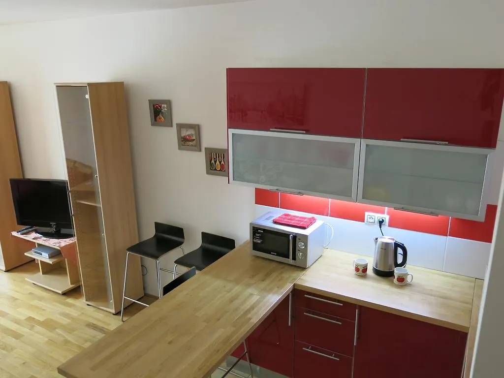 Apartment-Studio With Terrace Jatecni Karlovy Vary 0*,